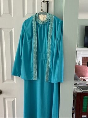 Vintage Turquoise Two-Piece Dress Set with Lace Trim